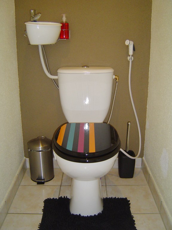 Mini lave-mains pour WC - Galerie