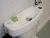 Kit lave-mains WiCi Concept sur WC Discretion - Version de base - 3 sur 5