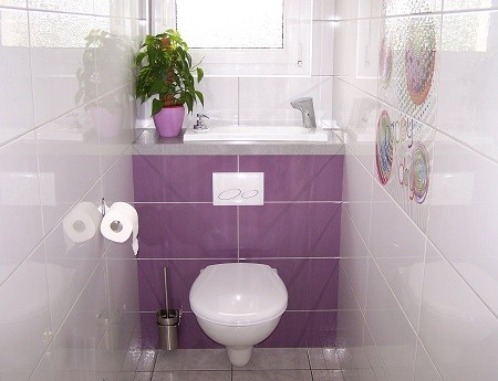 WiCi Bati, WC suspendu Geberit avec lave-mains intégré